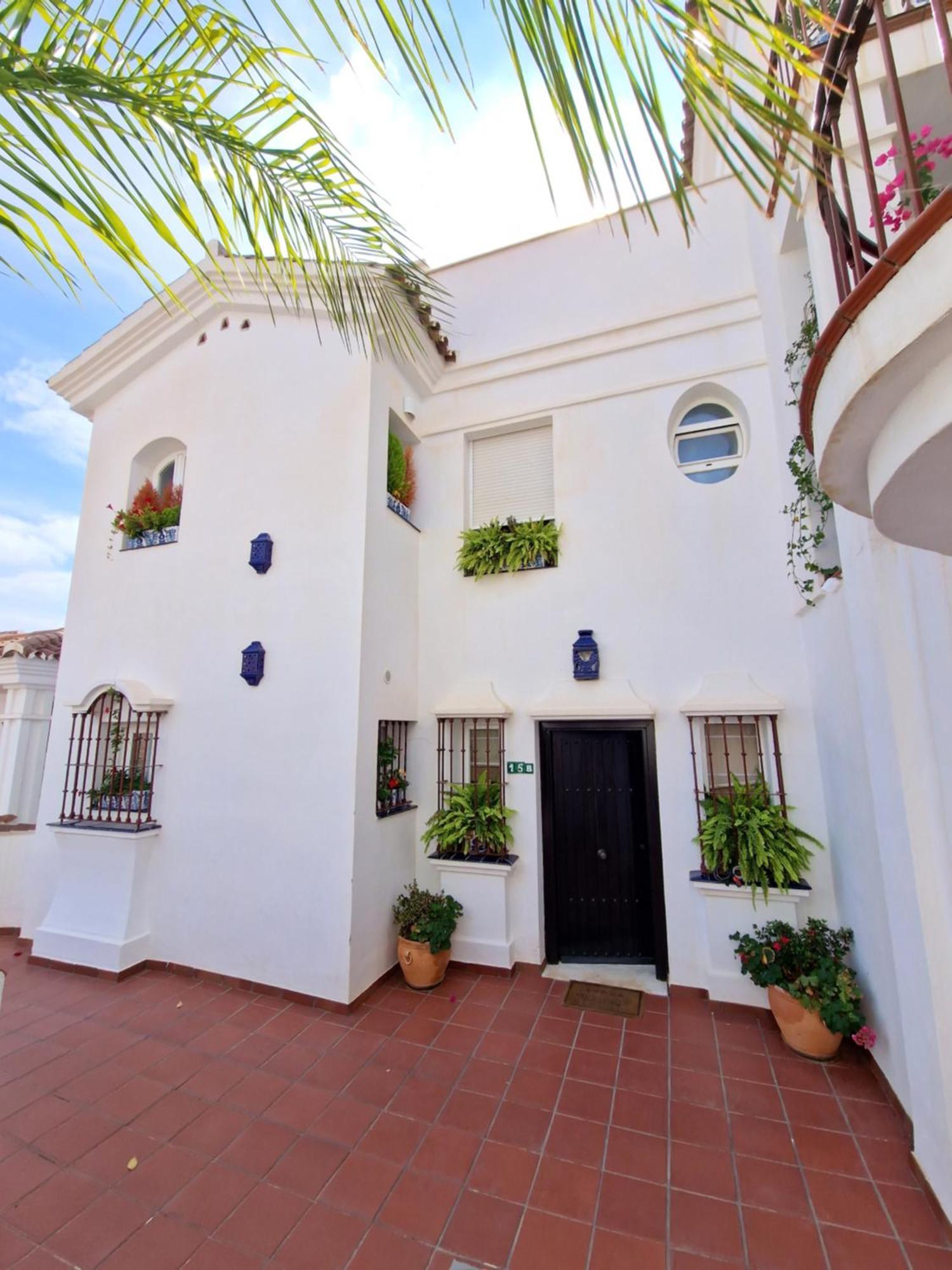 Sun & Palms - Cozy Flat In Quiet Neighbourhood With A Great Pool Area Apartment มาลากา ภายนอก รูปภาพ