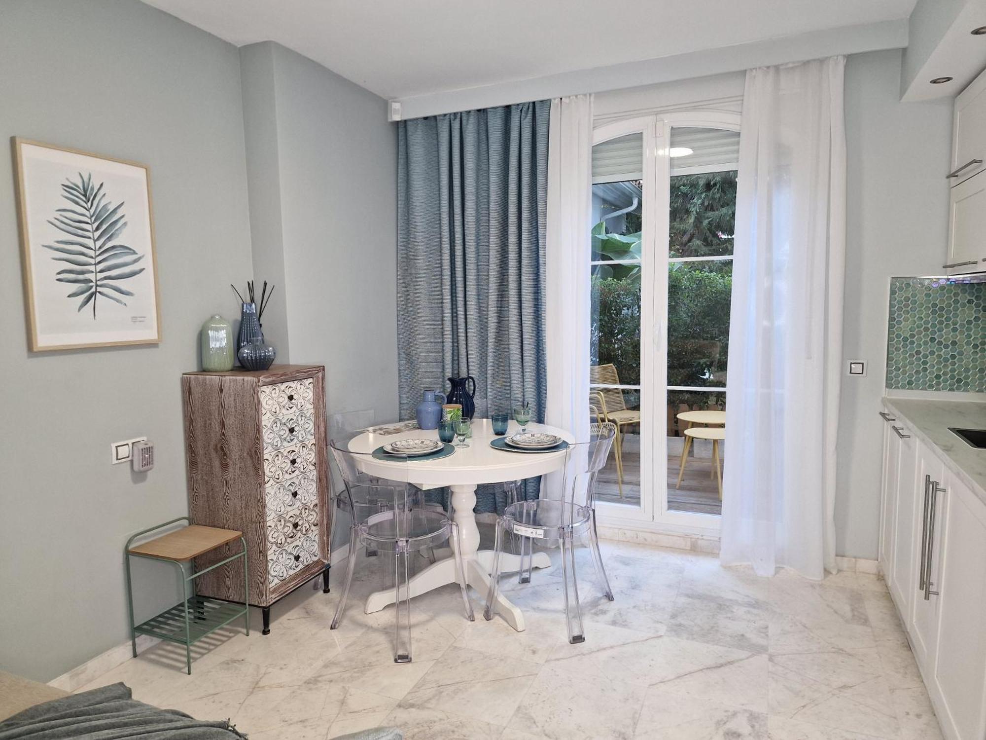 Sun & Palms - Cozy Flat In Quiet Neighbourhood With A Great Pool Area Apartment มาลากา ภายนอก รูปภาพ